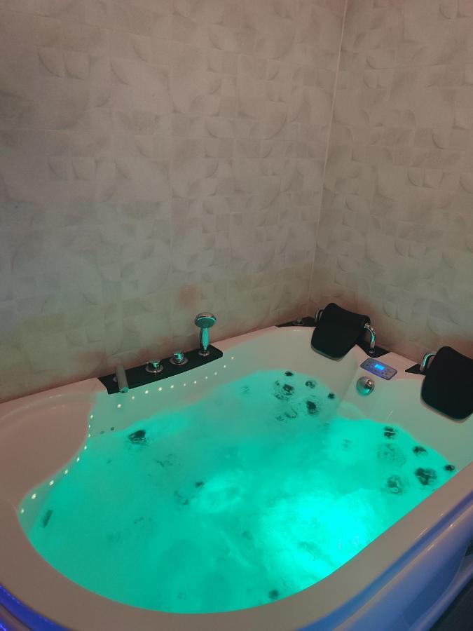 Apartamento Buenavista Con Jacuzzi Y Jardin Privado En Abadía Extérieur photo
